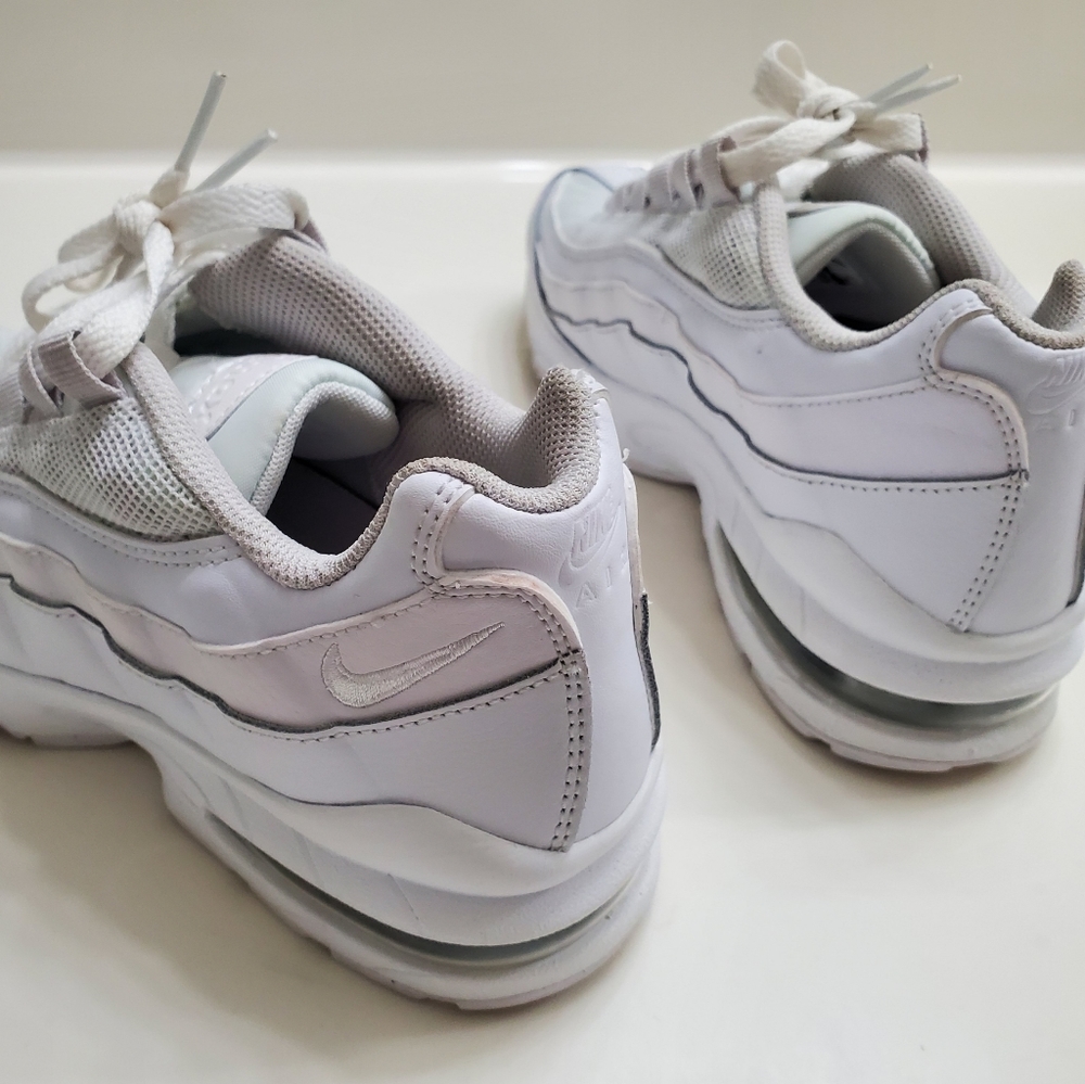 NIKE Air Max 95 GS White Vast Grey - Picture 7 of 13